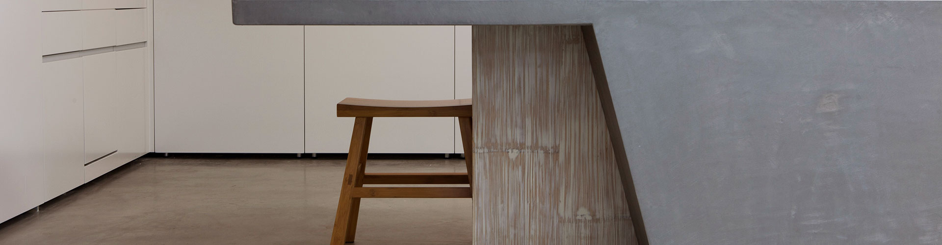 microtopping-concrete-office-design_-By-BETONADA-(B1)